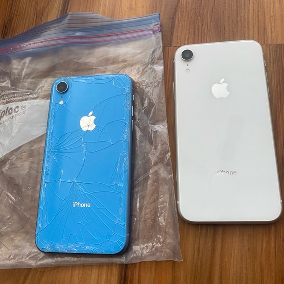 Lot of Two Apple iPhone XR A1984 Blue & White